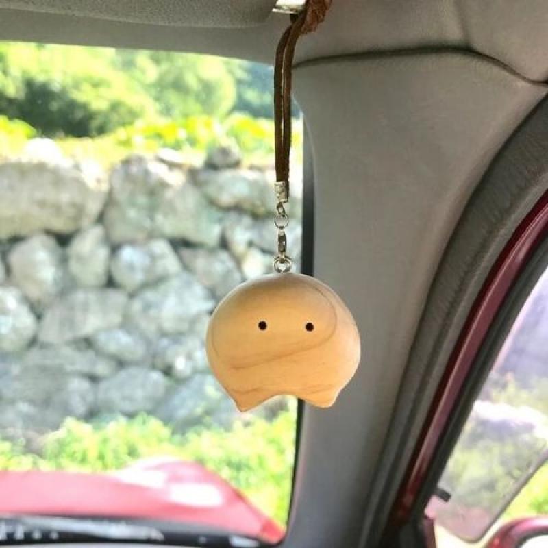 ひのきの妖精 ひのここギフト　カーアロマ　まる　消臭効果抜群(木工房ゆうむさん)のメインイメージ