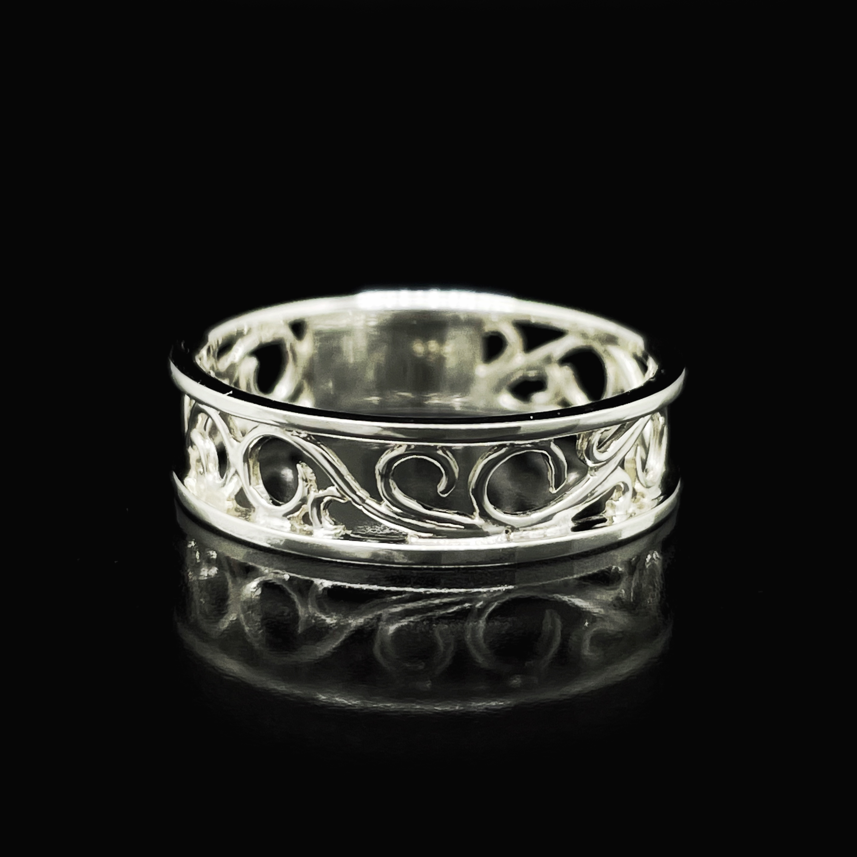 【7号〜14号】アラベスク紋様の透かしリング　シルバーリング(Studio Tinkerさん)のメインイメージ