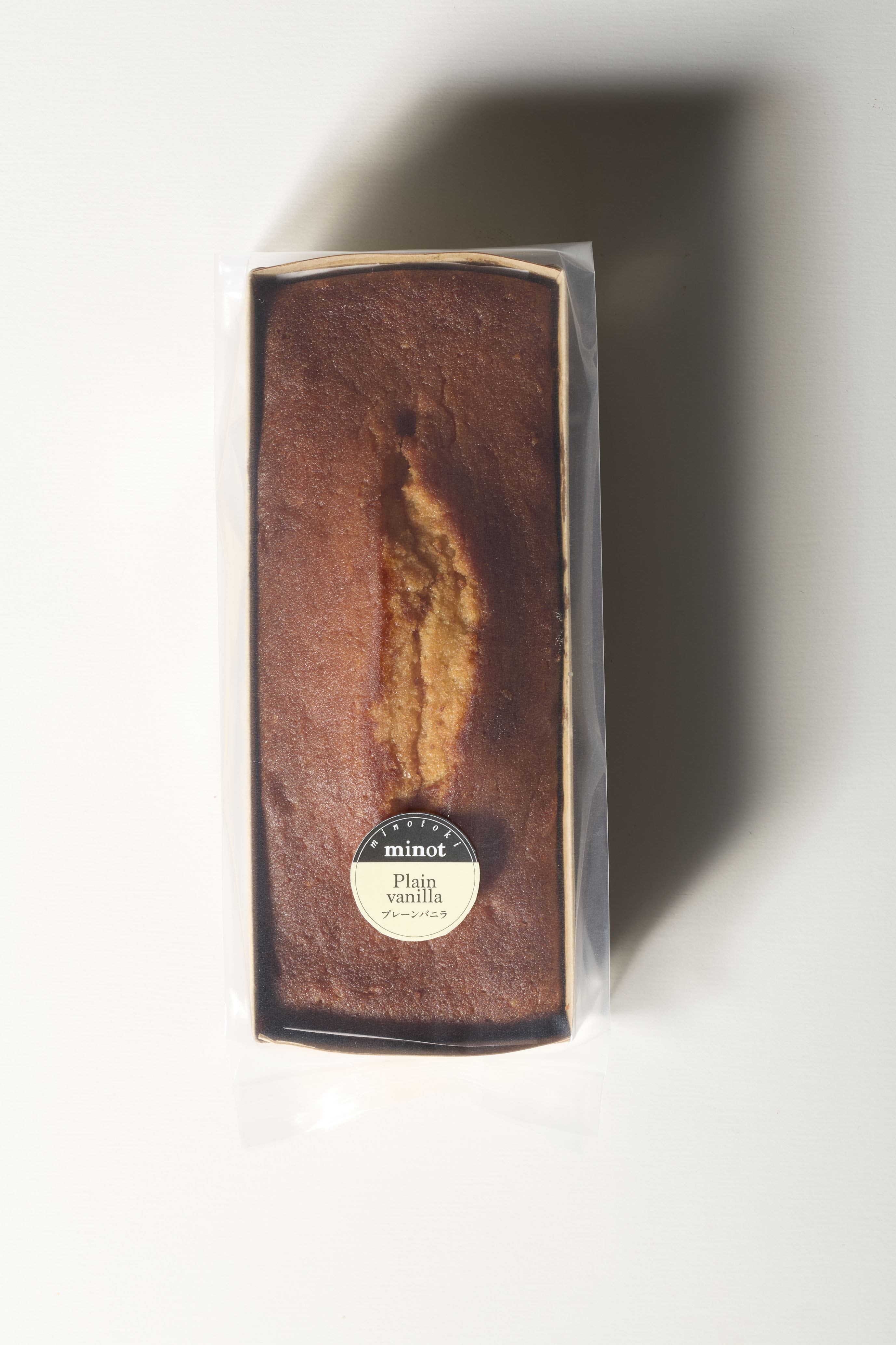オリジナル焼き菓子 minot (ミノット) 　プレーンバニラ （箱入り１本）(箕面 時さん)のメインイメージ