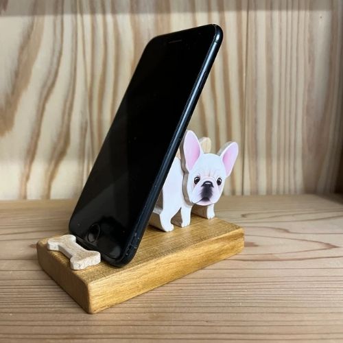 フレンチブルドッグのスマホスタンド【君は放物線を見たか？】台座：レギュラー(木工房ゆうむさん)のメインイメージ