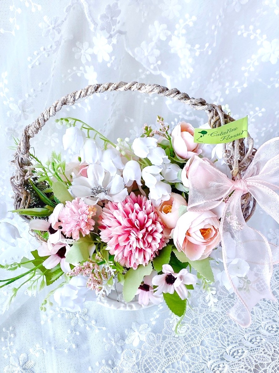 母の日ギフト・ふんわり花かごリース（カタリーヌフラワー）CA-601/size：約Φ23㎝(フルールちよさん)のメインイメージ