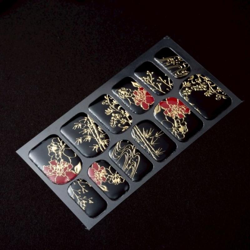 和風ネイルシール　Nail Sticker 漆⿊牡丹（ロング）(LUNAKAさん)のメインイメージ
