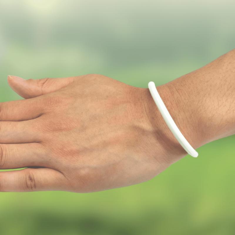 【12袋×10セット】虫よけリング 台紙付き 訳あり アウトドア 野外フェス キャンプ ハイキング ガーデニング 畑仕事(エイシアグローバルさん)のメインイメージ