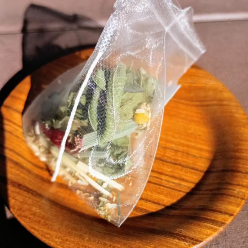 【ディープリラックス】癒しのリラックスタイムを！体と心に沁み渡る豊かな香りと味わい！ブレンドハーブティーバッグ（3包）フルーティーテイスト　植物由来テ(HERBARY.S ハーブ園さくらいさん)のメインイメージ