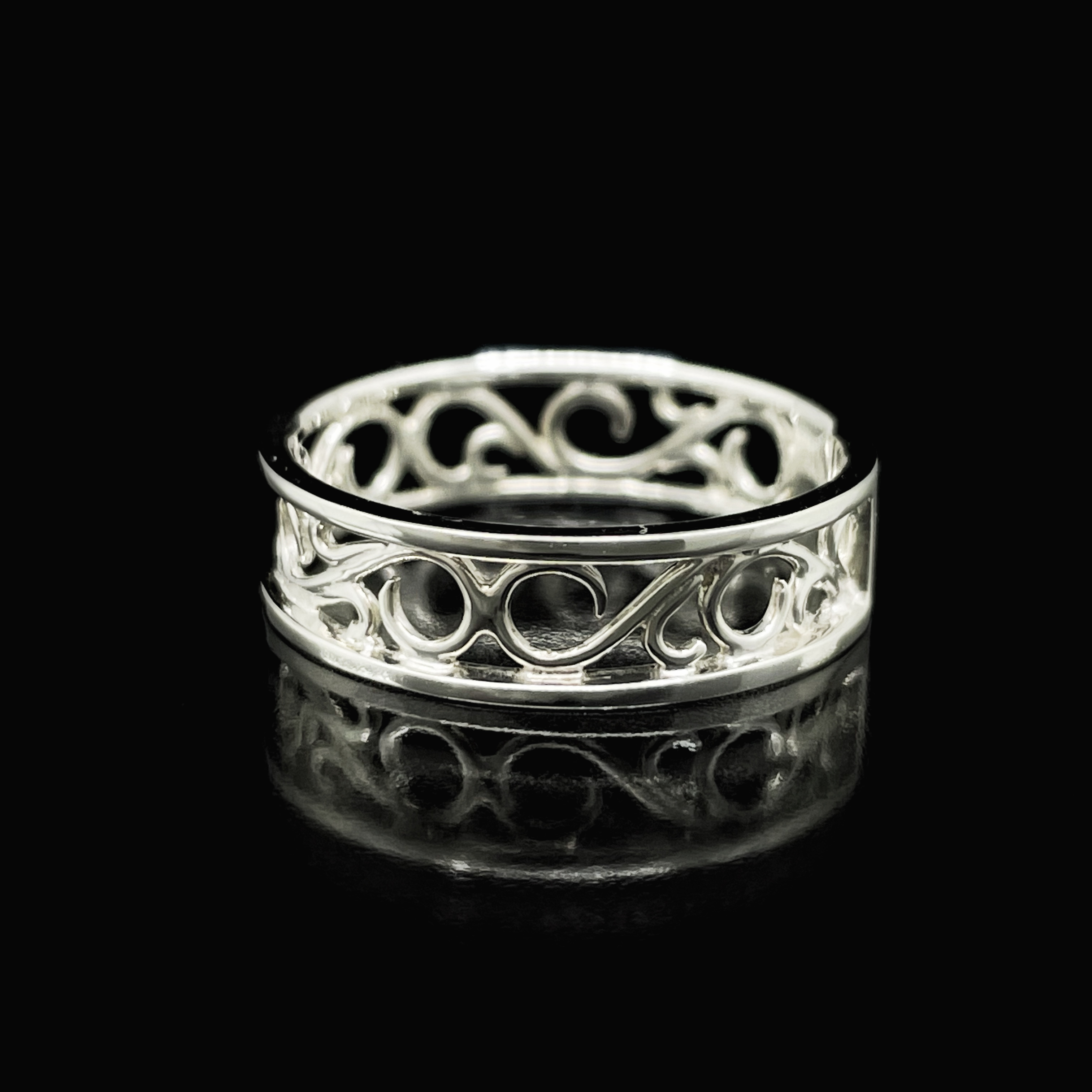 【7号〜14号】アラベスク紋様の透かしリング　シルバーリング(Studio Tinkerさん)のメインイメージ