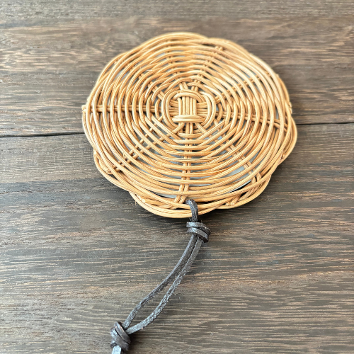 【母の日におすすめ】 ラタン珈琲染めミニミラー(toAmu_rattan ‐トウアムラタン‐さん)のメインイメージ