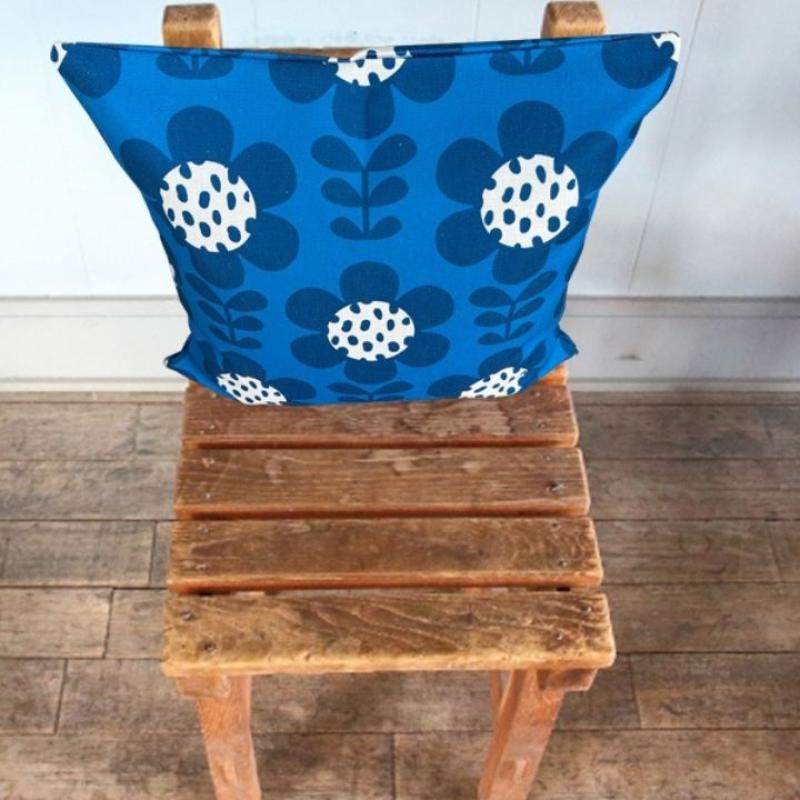 【森のクッション】オリジナル北欧クッション④(きとぷらすさん)のメインイメージ