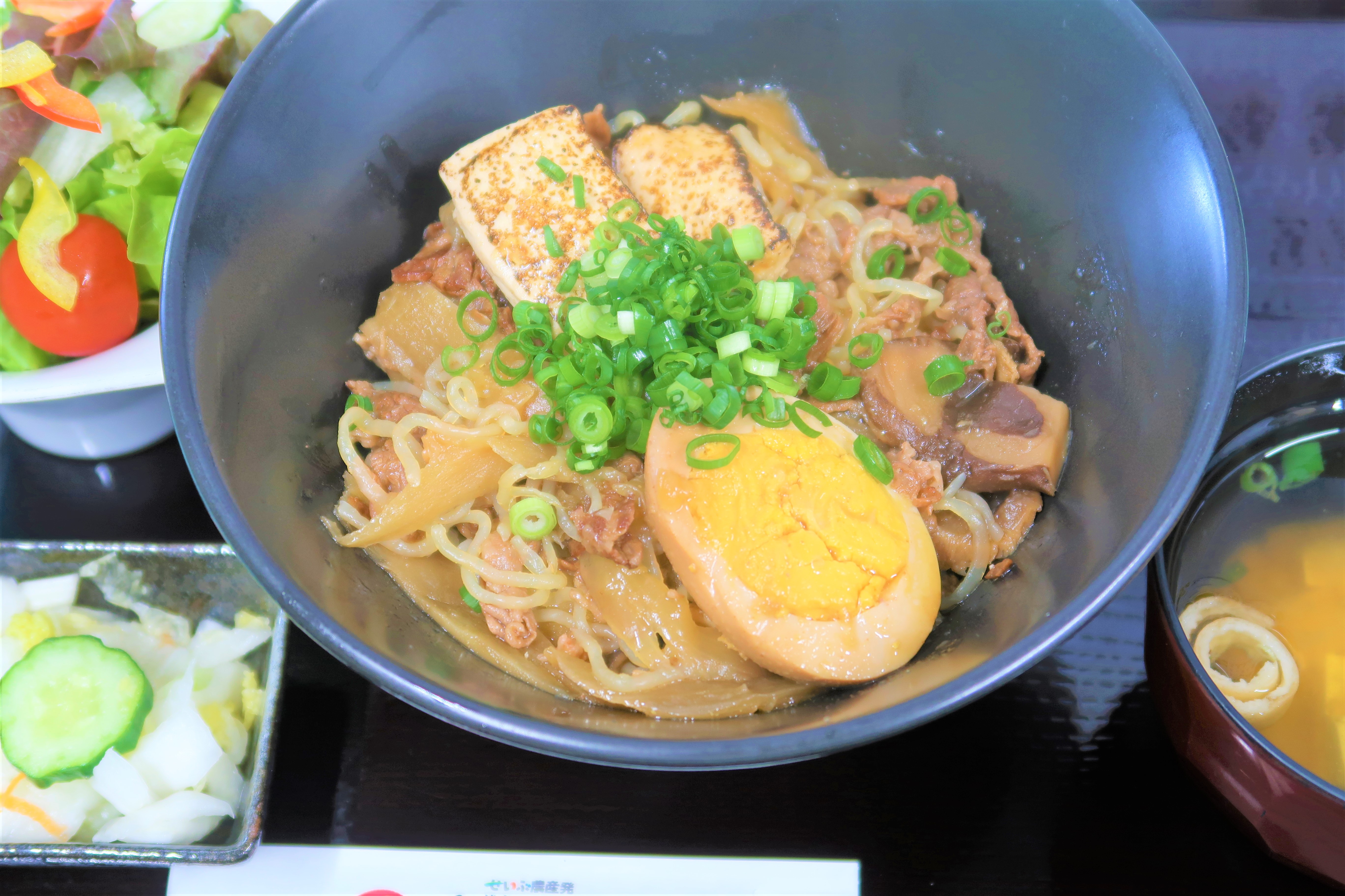 黒毛和牛・きたかみ牛すき焼き丼　10個(せいぶ農産ネットショップさん)のメインイメージ