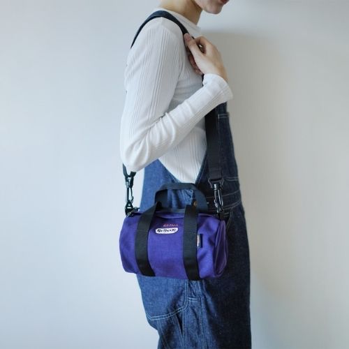 ＜MANU ＆ OUTDOOR PRODUCTS＞《刺繍入り》ロールボストン 　グラファイト(MANUさん)のメインイメージ