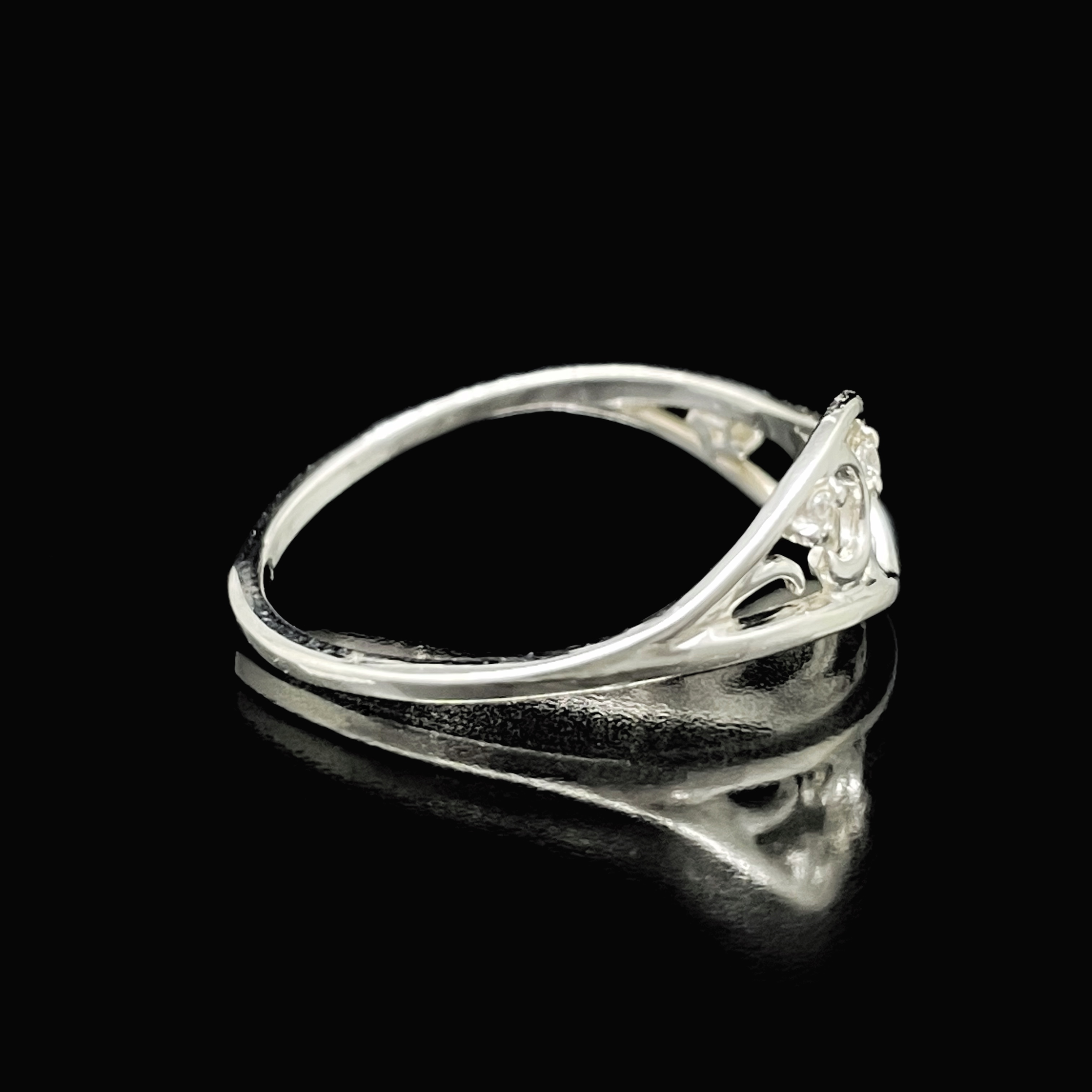 【8号〜14号】3stone IVY Ring　3ストーンアイビーリング　シルバーリング(Studio Tinkerさん)のメインイメージ