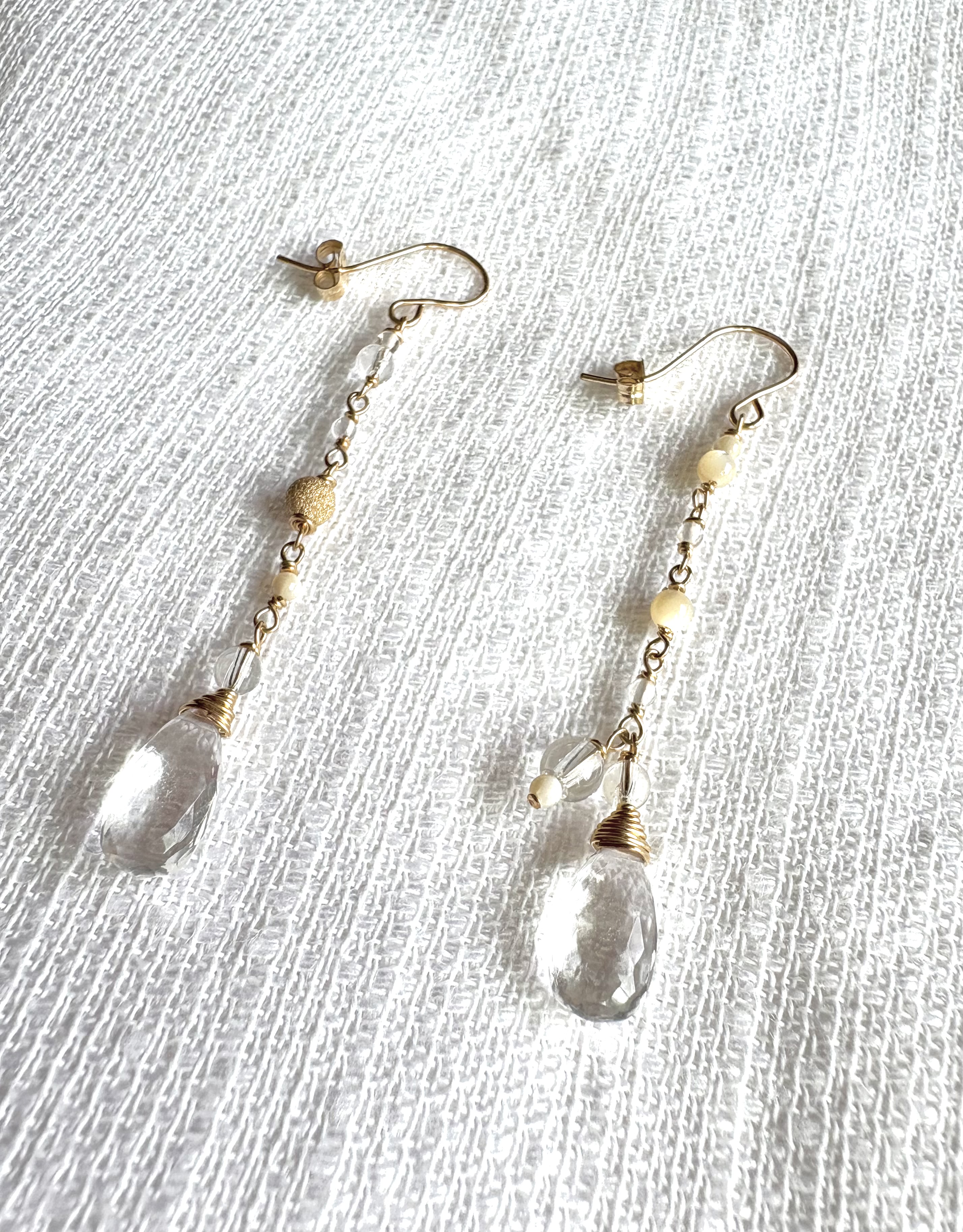 〜雫〜天然水晶14kgfピアス(nana＆jewelsさん)のメインイメージ