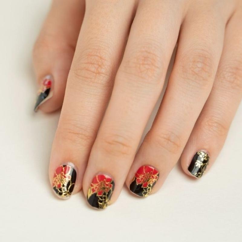 和風ネイルシール　Nail Sticker 匠・漆黒牡丹(ショート)(LUNAKAさん)のメインイメージ